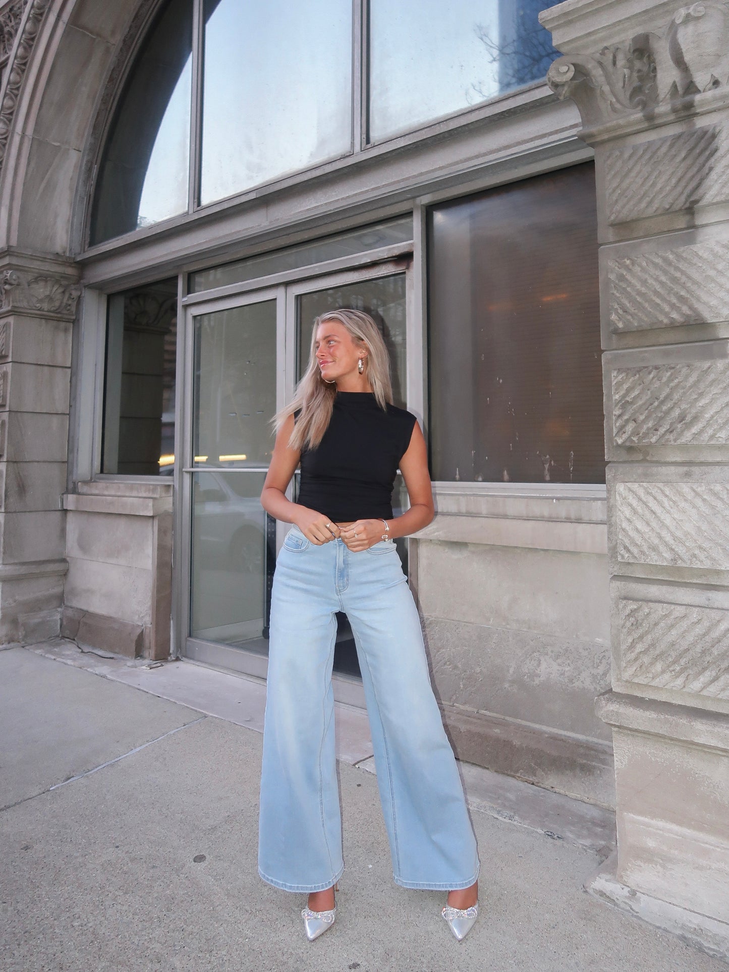 The Lunden Wide Leg Jeans
